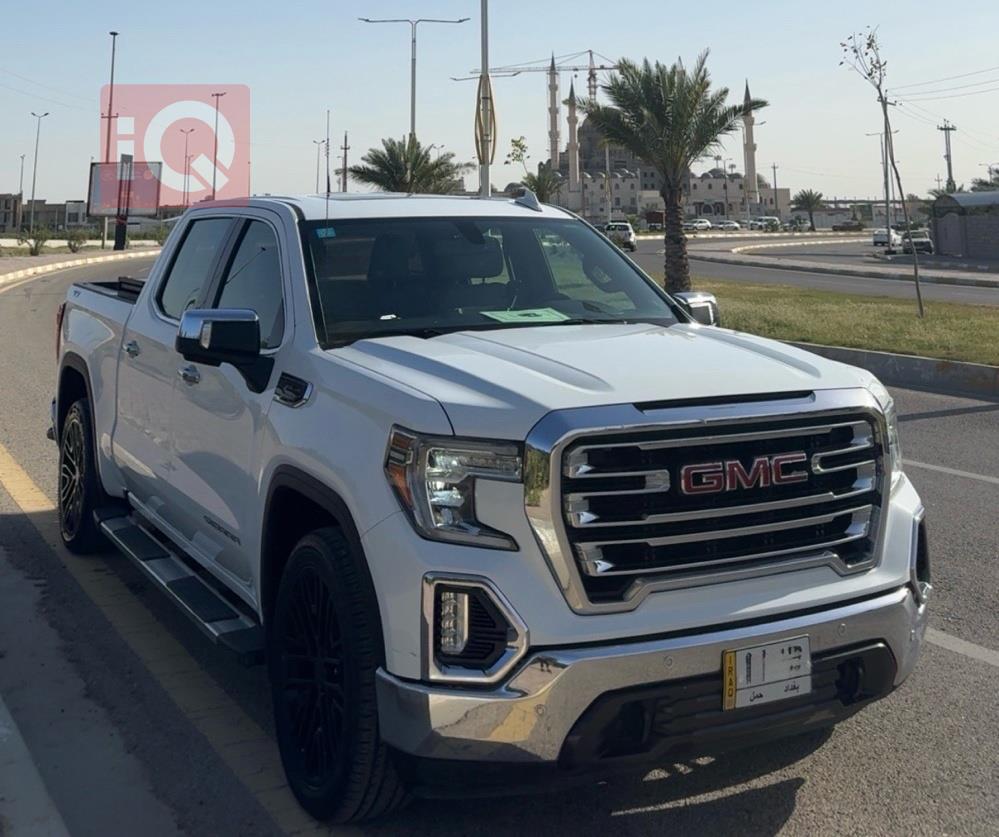 GMC Sierra